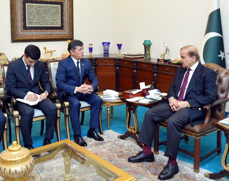 PM for urgent operationalization of transit, preferential trade agreements with Uzbekistan