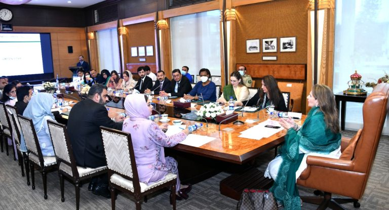First Lady for concerted efforts to raise awareness about early diagnosis of breast cancer