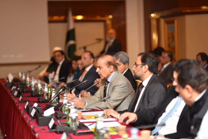 PM seeks Qatar’s investment in energy, aviation sectors