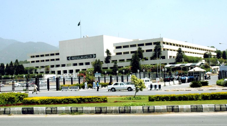 President summons NA, Senate sessions on Wednesday