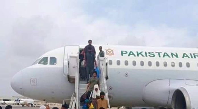 PM lauds foreign ministry, PAF for evacuation of over 1000 Pakistanis from Sudan