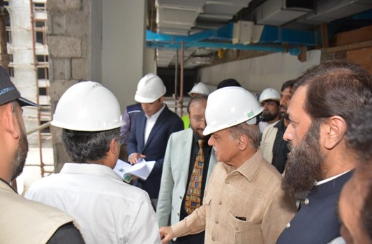 PM Shehbaz gets briefing on Nishtar-II hospital, commends CM Naqvi, team