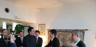 Bilawal holds meetings with Pakistani diaspora, company executives in Tokyo