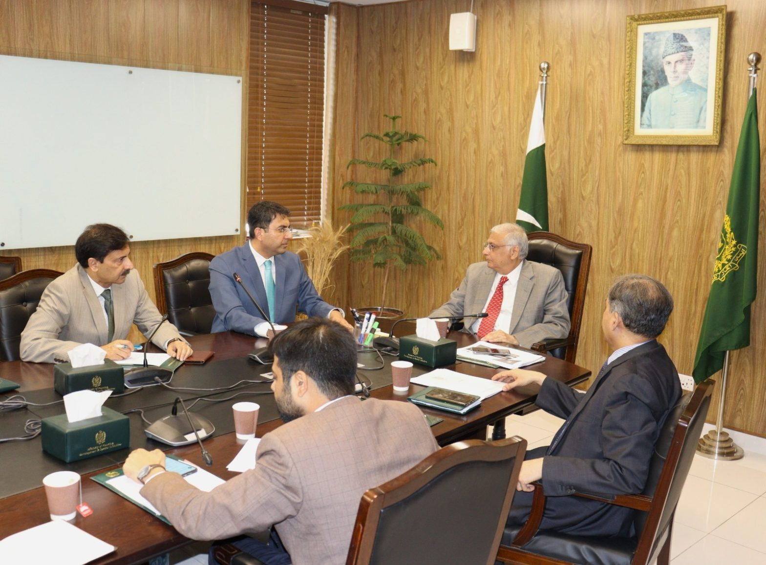 Sami vows to step up CPEC projects’ momentum