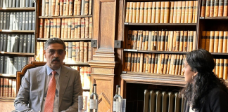 PM Kakar interacts with students at Oxford Union; visits Islamic Studies centre