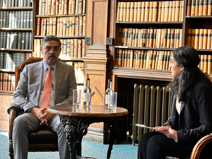 PM Kakar interacts with students at Oxford Union; visits Islamic Studies centre