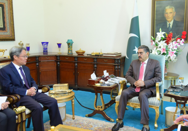 Caretaker PM reassures timely completion of CPEC projects