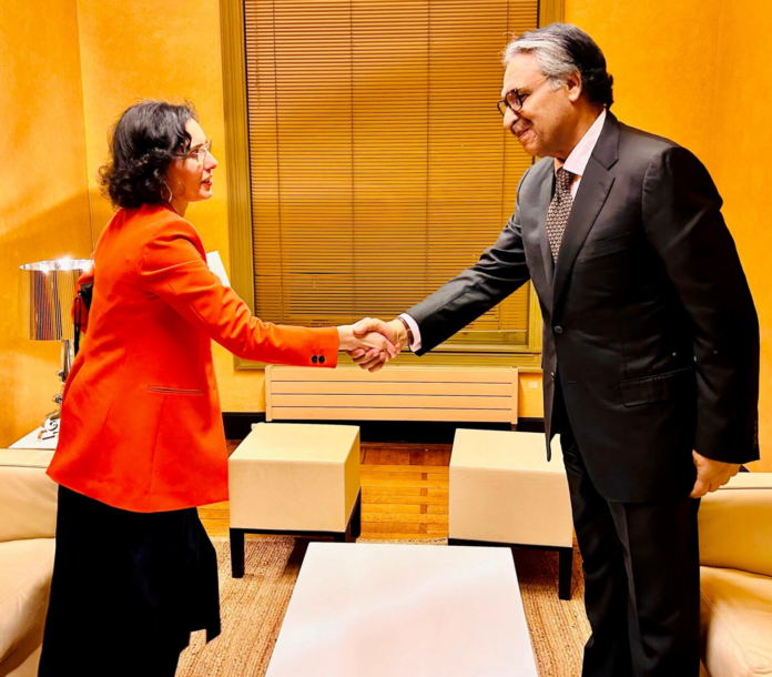 Pak, Belgian FMs discuss cooperation in trade, education sectors Pak, Belgian FMs discuss cooperation in trade, education sectors