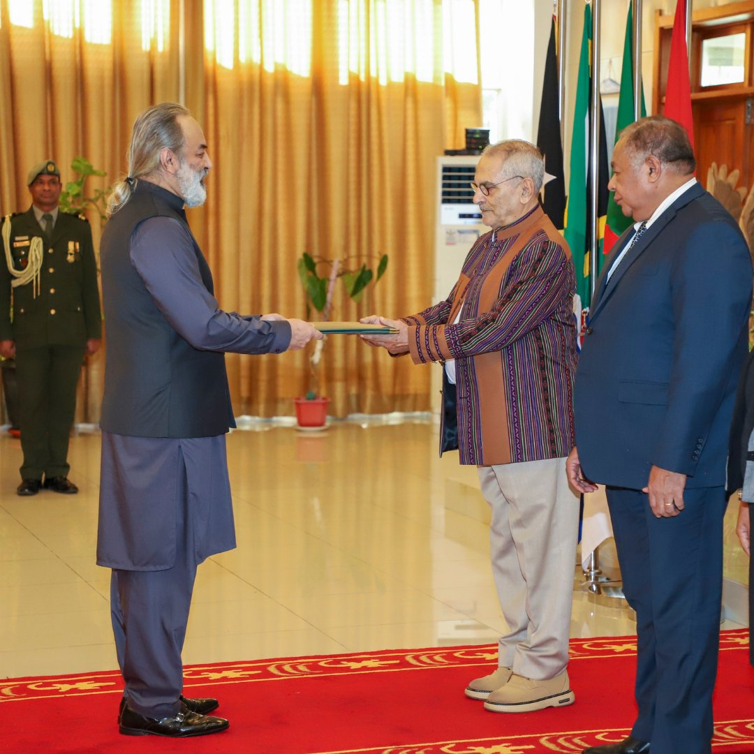 Pakistan’s envoy presents credentials to Timor-Leste President