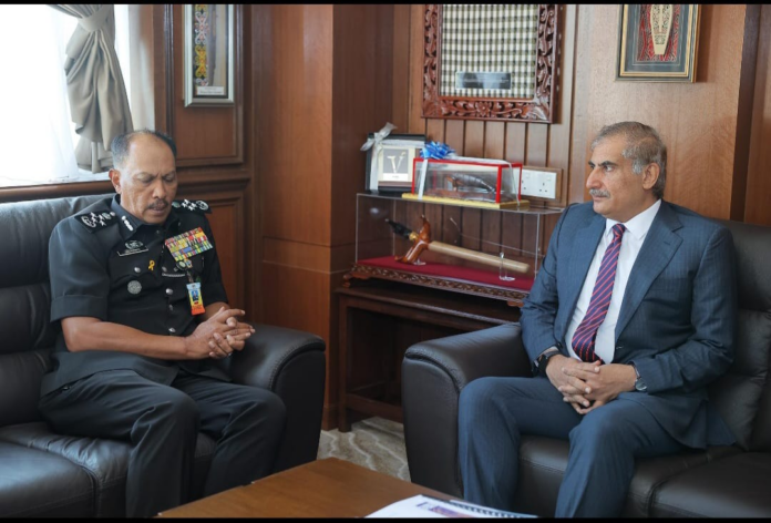 Envoy discusses mattrrs of Pakistani Prisoners with Malaysian authority