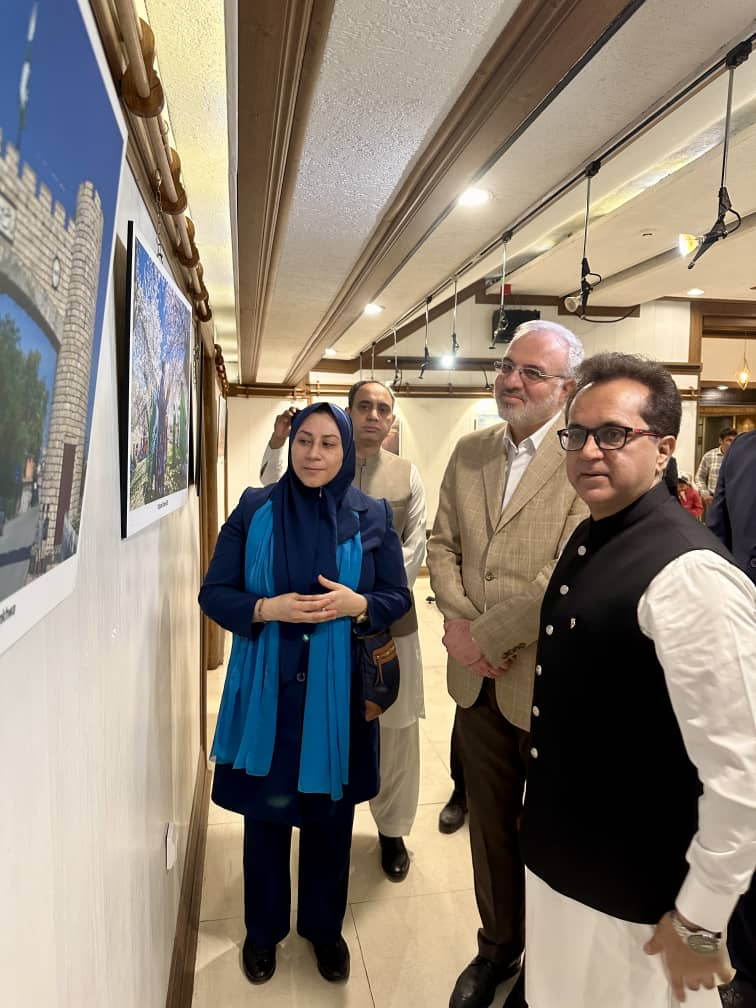 Photo exhibition on Pakistan held in Tehran