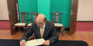 Masood Khan visits Russian embassy to express condolences over Moscow concert tragedy