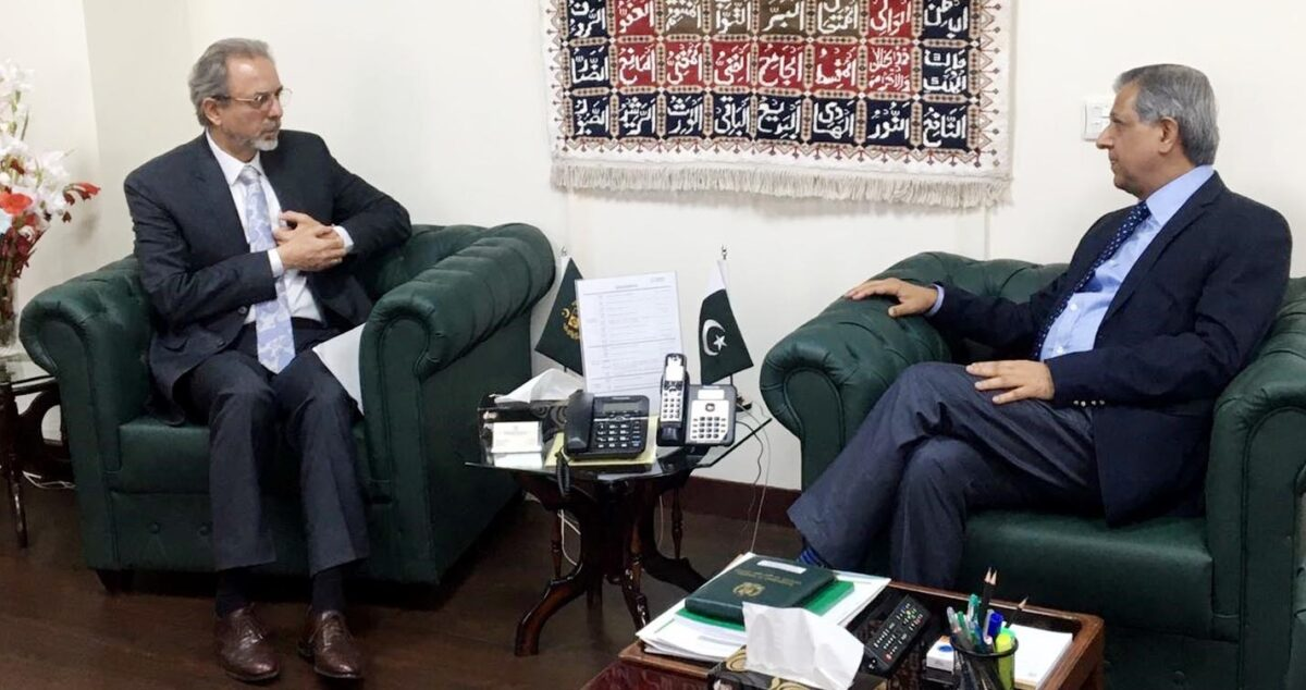 Minister discusses bilateral issues with Turkiye Ambassador