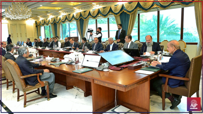 PM directs to accelerate countrywide anti-smuggling drive; reiterates zero leniency PM directs to accelerate countrywide anti-smuggling drive; reiterates zero leniency