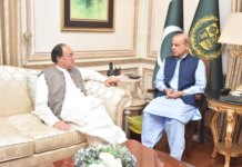 Finance minister briefs PM about his upcoming meetings with IFIs during US visit