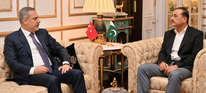 Turkish FM calls on COAS, lauds Pakistan Army’s role in regional peace, stability Turkish FM calls on COAS, lauds Pakistan Army’s role in regional peace, stability