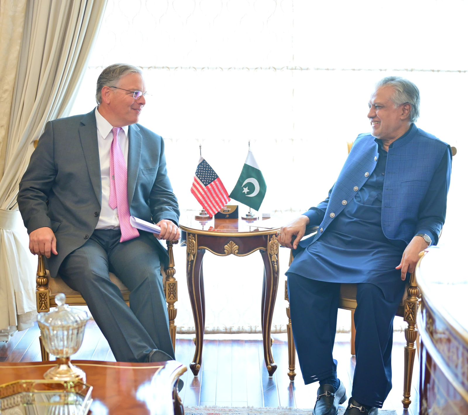 US envoy calls on DPM Ishaq Dar