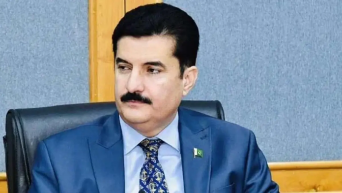 PM phones KP governor, congratulates him on assuming office