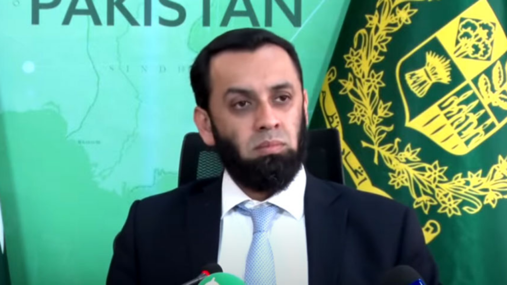 Tarar grieved over demise of senior journalist Amir Sajjad Syed’s mother