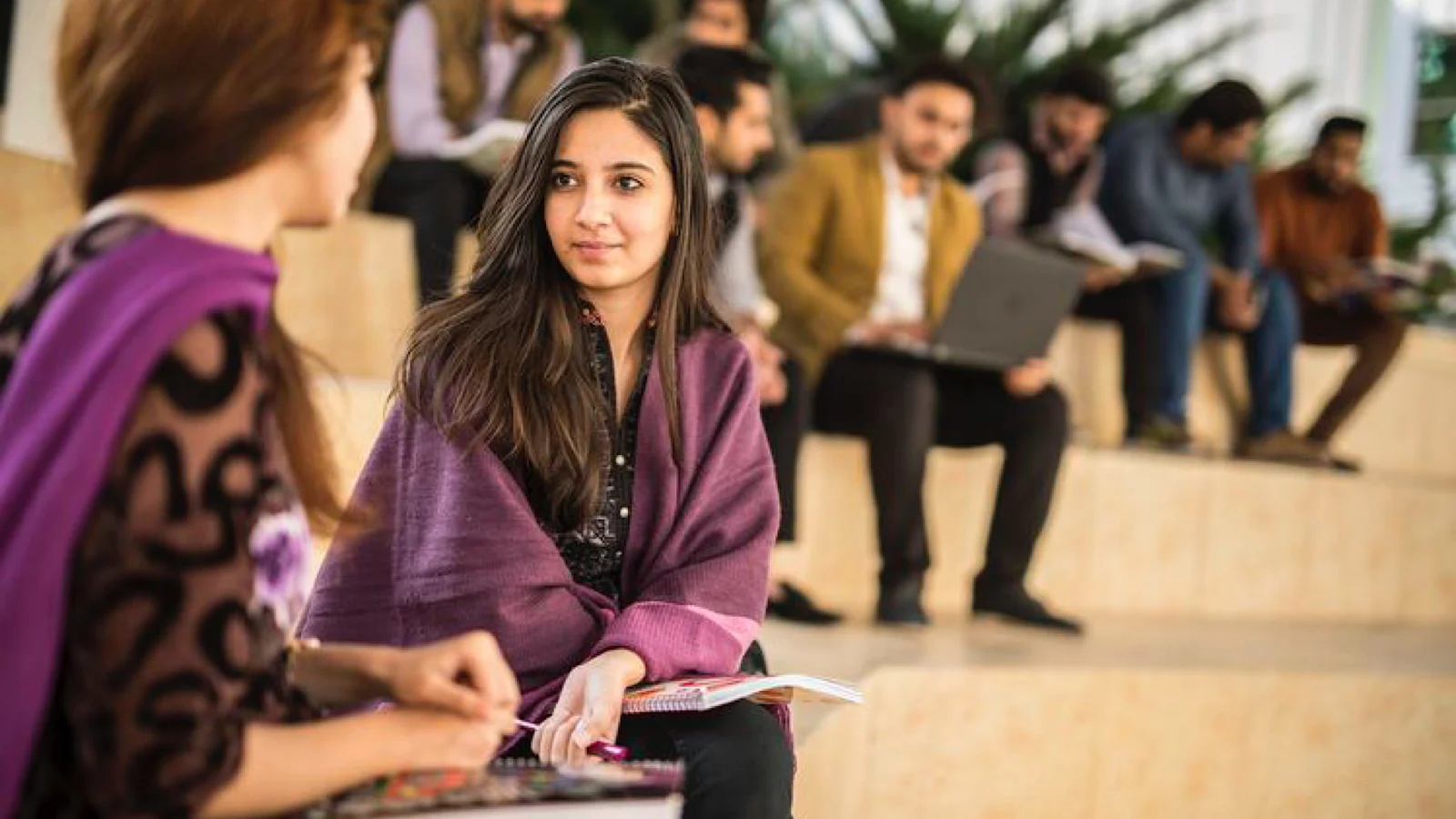 Iran invites more Pakistani students for education opportunities