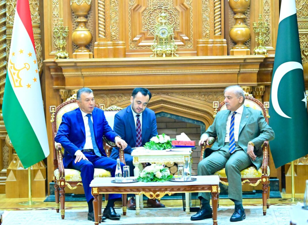 PM invites Tajikistan to use Karachi Port for transit trade; calls for road, rail connectivity
