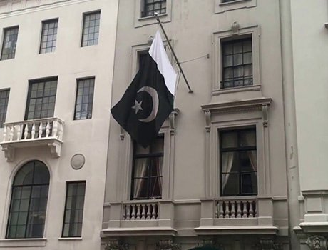 National flag hoisted at Pakistan House in New York to mark Independence day