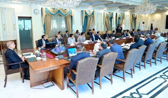 PM satisfies with economic stability, investment boom