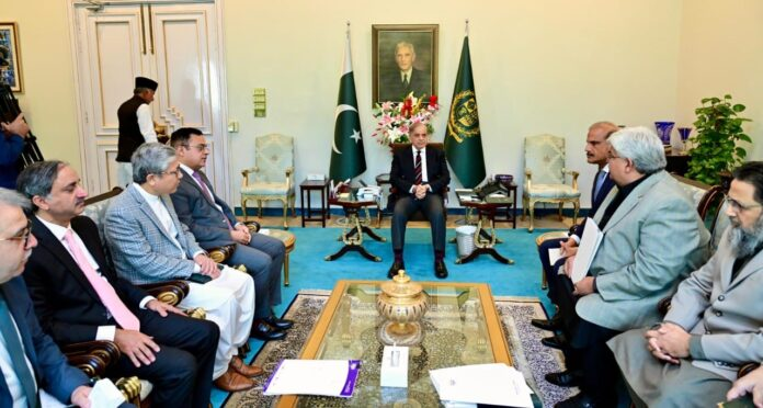 PM announces Rs5 mln award for FBR officer