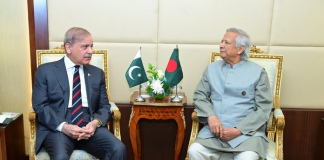 PM meets Bangladesh Chief Advisor Dr. Yunus; stresses joint efforts to boost economic cooperation