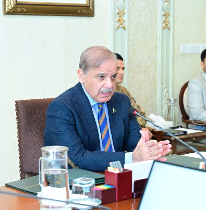 PM orders installation of modern cargo scanning system to curb smuggling