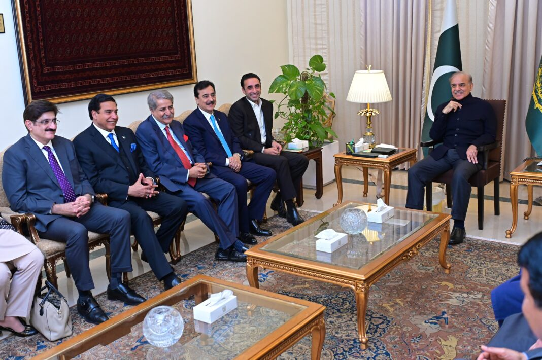 PM urges federation, provinces, parties to work together for country’s progress