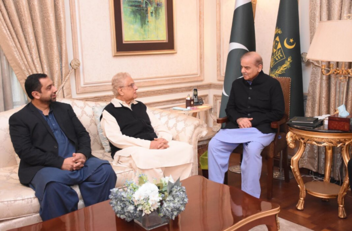 Former & sitting MPs call on PM Shehbaz
