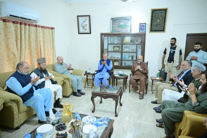 PM Shehbaz visits family of late Prof. Sajid Mir for condolence
