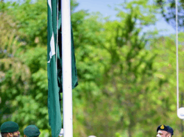 PM hoists flag to mark Youm-e-Tashakkur (Thanksgiving Day)