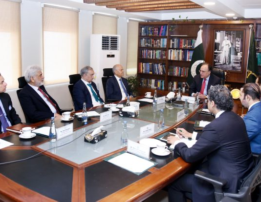 Aurangzeb reaffirms govt’s commitment to consultative policy framework