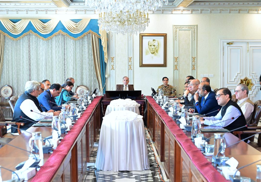 Economic development impossible without modernizing outdated system: PM