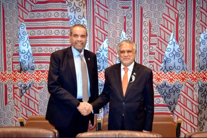 image Pakistan, Kuwait FMs discuss bilateral, multilateral cooperation