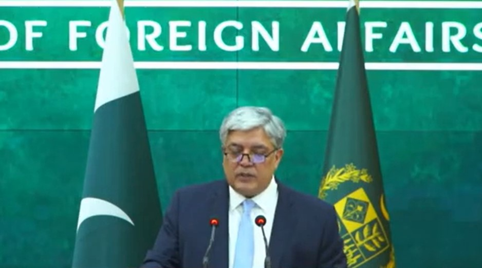 Pakistan-Iran ties strengthened after President Pezeshkian’s state visit amidst regional turmoil: FO Spox