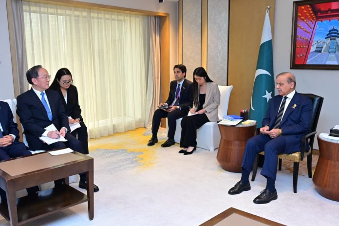 PM reiterates commitment to boost cooperation with China in diverse areas