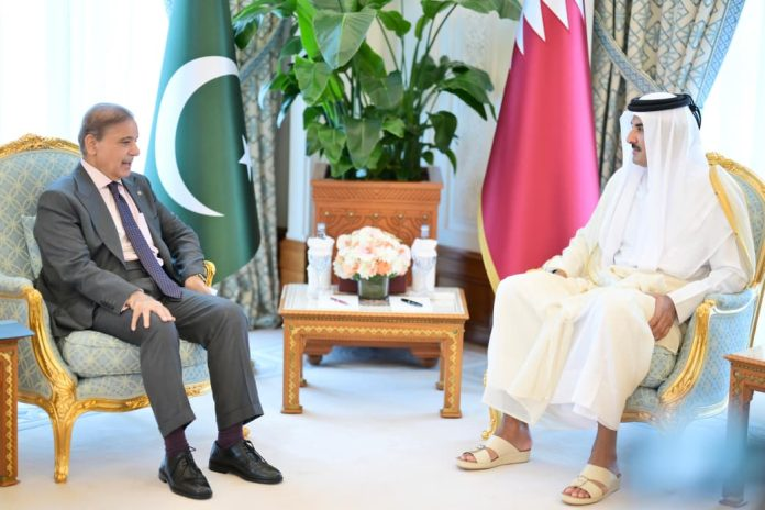 PM meets Qatari Emir: reaffirms Pakistan’s all-out support; calls for end to Israel’s aggression