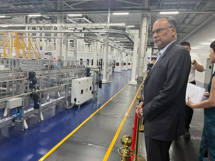 Ahsan visits Tianjin to explore new opportunities for Pakistan under CPEC 2.0