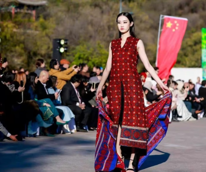 Maiden Pakistan-China Fashion Show organized at Great Wall of China