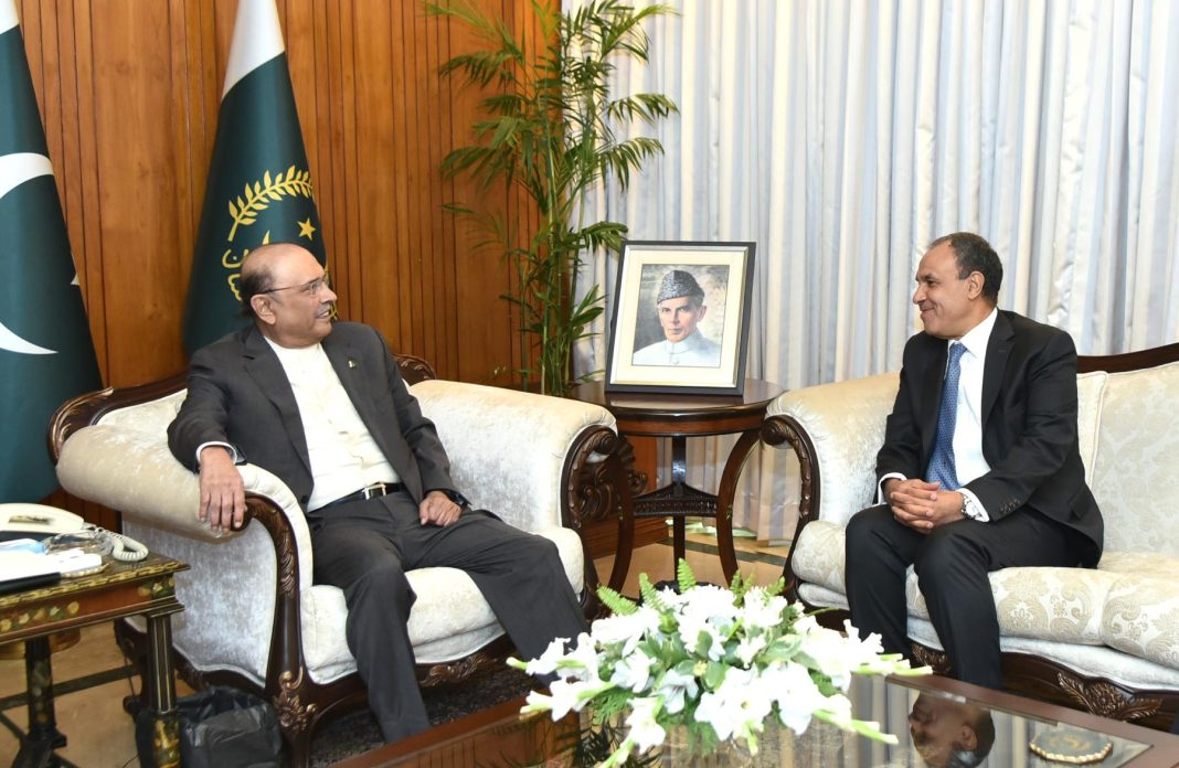 President calls for stronger Pakistan, Egypt ties