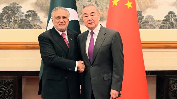 DPM Ishaq Dar, Wang Yi unveil logo to celebrate Pak-China diplomatic anniversary