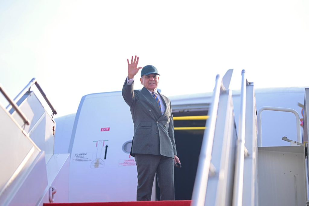 PM departs for Davos to attend World Economic Forum annual meeting