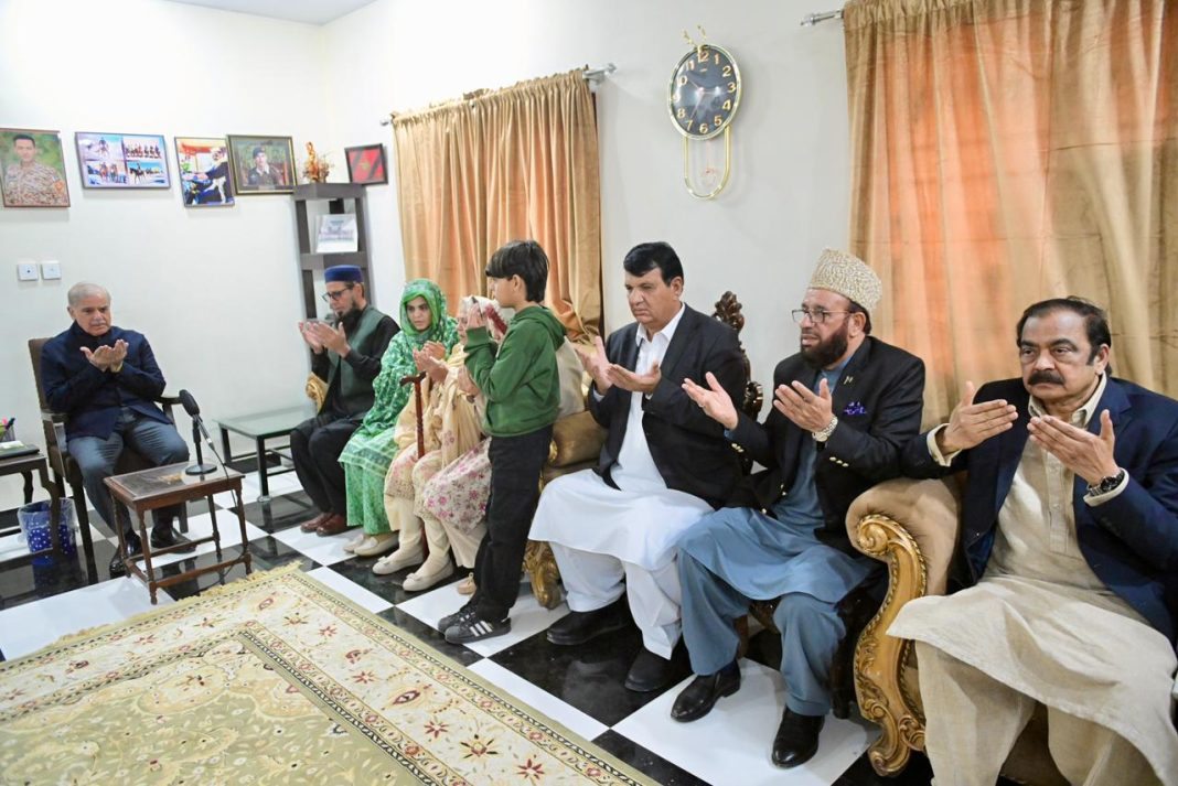 PM visits residence of Shaheed Lt Col Shahzada Gul Faraz to offer condolences