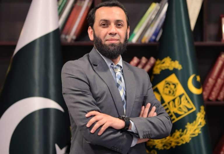 Atta Tarar reiterates commitment to journalists’ welfare