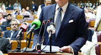 Pakistan achieves Rs143bn power subsidy savings through reforms: Aurangzeb