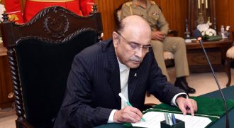 ​President Zardari felicitates Italian leadership on Republic Day